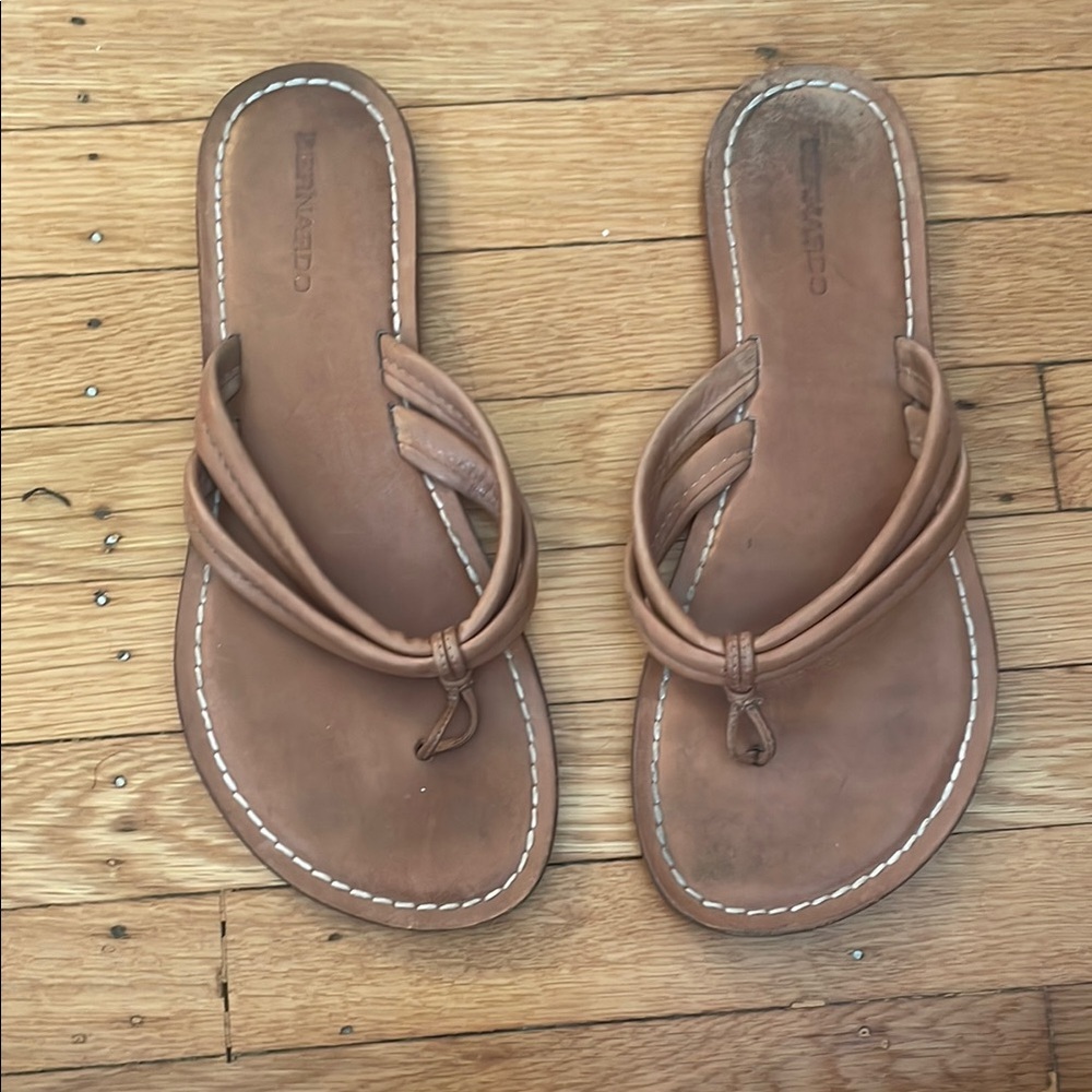 Bernardo Brown Leather Thong Sandals